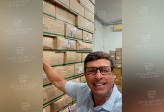 CORONAVÍRUS: Em vídeo, Vitor Hugo mostra estoque de 60 mil seringas e garante vacinação imediata em Cabedelo - ASSISTA