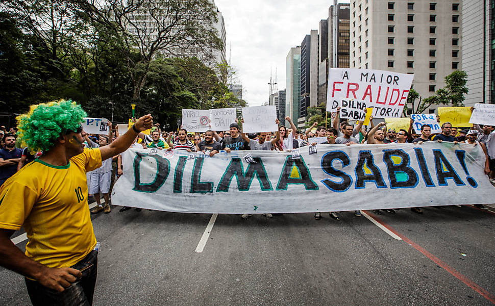 manifestação 12