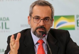 Exoneração do ministro da Educação de Bolsonaro será alívio para o país