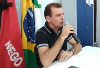 Chico Mendes assina ordem de serviço para construção de Praça em São José de Piranhas