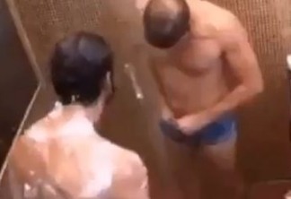BBB21: Após se machucar durante depilação, Caio exibe pênis para Rodolffo; VEJA VÍDEO