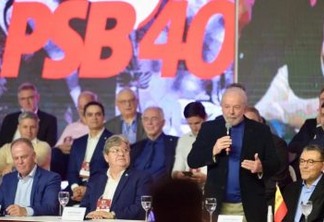 Lula é ovacionado durante o congresso dos socialistas em Brasília