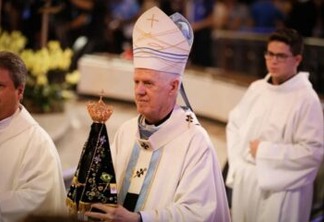 Após atos de violência bolsonaristas, Arcebispo de Aparecida sobe o tom durante missa: 'Pátria amada não é pátria armada' - VEJA O VÍDEO