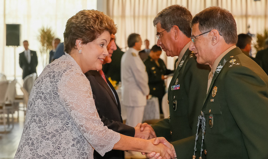 dilma militar