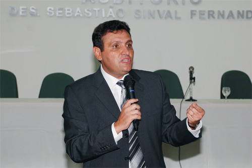 Delosmar Mendonça